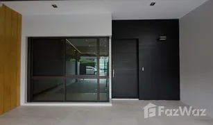3 Bedrooms Townhouse for sale in Lat Phrao, Bangkok The Landmark Ekamai-Ramindra