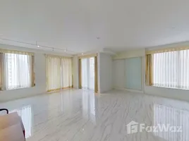 3 Bedroom Apartment for rent at Langsuan Ville, Lumphini