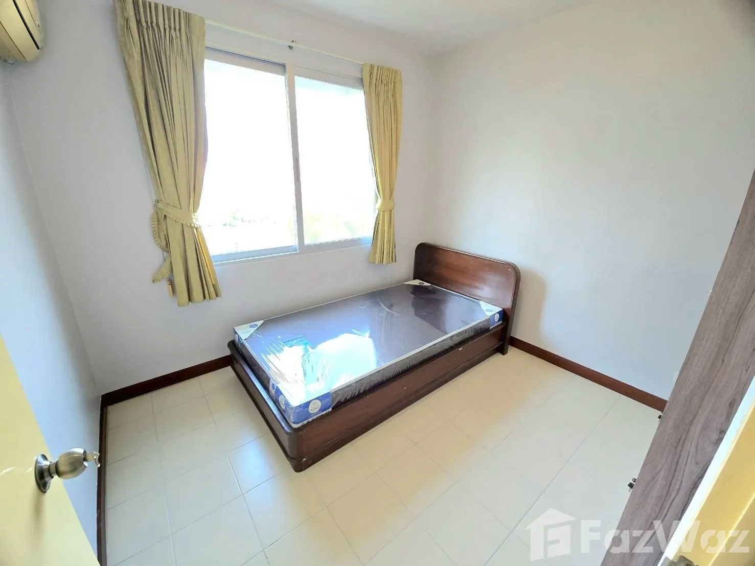 For rent studio condo in Bang Na, Bangkok