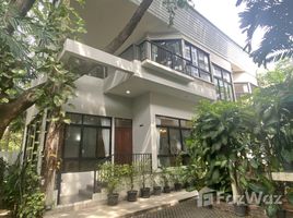 Veranda Ville Sukhumvit 38 で賃貸用の 3 ベッドルーム 一軒家, Phra Khanong