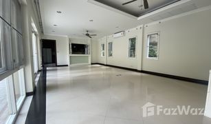 Дом, 4 спальни на продажу в Khlong Tan, Бангкок Baan Sansabai