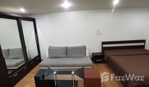 Studio Wohnung zu verkaufen in Suthep, Chiang Mai Rawee Waree Residence