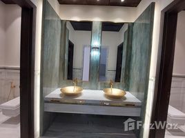 8 спален Дом на продажу в Between Two Bridges, Sheikh Rashid Bin Saeed Street, Rawdhat Abu Dhabi, Абу-Даби