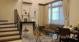 Viviendas disponibles en 68 Roces Townhouse