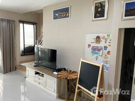 3 Bedroom Townhouse for sale at Baan Klang Muang Ratchada 36, Chantharakasem, Chatuchak