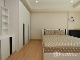 Studio Wohnung zu verkaufen im Seven Stars Condominium, Chang Phueak
