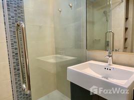 2 Bedroom Condo for rent at Escape Condominium, Kram