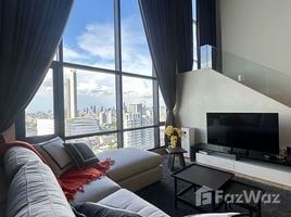 Urbano Absolute Sathon-Taksin에서 임대할 3 침실 아파트, Khlong Ton Sai