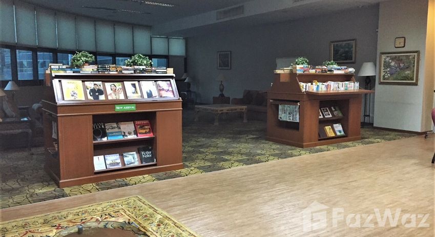 3D Walkthrough of the Library / Reading Room at President Place