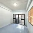 3 Habitación Adosado en alquiler en Baan Fahsai 1, Rop Wiang