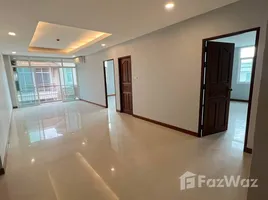 Baan Klang Krung Resort (Ratchada 7) で賃貸用の 2 ベッドルーム マンション, ディン・ダエン