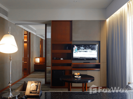 1 Bedroom Apartment for rent at Hansar Rajdamri, Lumphini