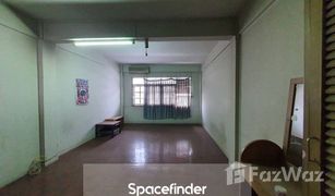 3 Bedrooms Whole Building for sale in Sam Sen Nok, Bangkok 