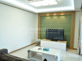  2Bedrooms De Castle Royal for Sale で売却中 2 ベッドルーム アパート, Tuol Svay Prey Ti Muoy, チャンカー・モン, プノンペン