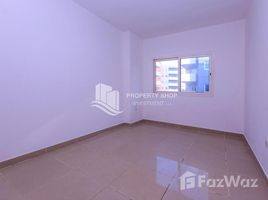 3 спален Квартира на продажу в Tower 30, Al Reef Downtown