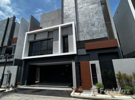 4 Schlafzimmer Haus zu vermieten im BuGaan Krungthep Kreetha, Hua Mak, Bang Kapi, Bangkok