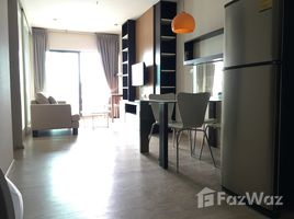 1 chambre Condominium à louer à , Khlong Tan