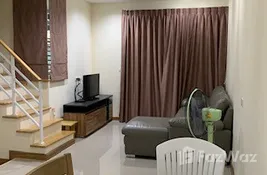 4-комн. Таунхаус на продажу в Golden Town 2 Onnut-Ladkrabang, Бангкок, Таиланд