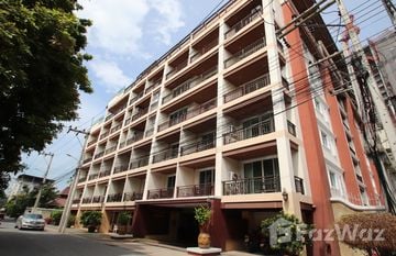 Jomtien Beach Penthouses in ノン・プルー, パタヤ