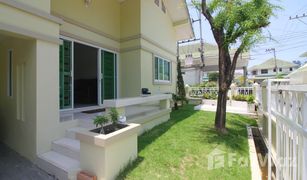 3 Bedrooms House for sale in Na Kluea, Pattaya Baan Chalita 1