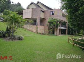 4 Habitación Casa en venta en El Tesoro Parque Comercial, Medellín, Retiro