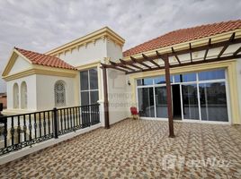 8 غرفة نوم فيلا للبيع في The Centro, The Villa