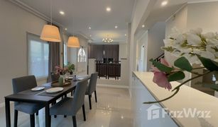 4 Schlafzimmern Reihenhaus zu verkaufen in Si Sunthon, Phuket Permsap Villa