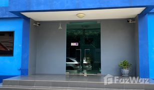 13 Bedrooms Warehouse for sale in Saphan Sung, Bangkok 