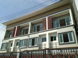 3 Bedroom Townhouse for sale in Samrong Nuea, Mueang Samut Prakan, Samrong Nuea