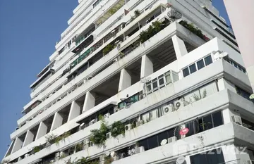 Diamond Tower in สีลม, Bangkok