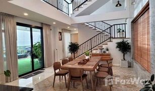 5 Schlafzimmern Villa zu verkaufen in Bang Lamung, Pattaya 