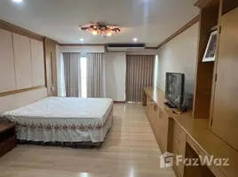 3 Bedroom Condo for rent at Silom Suite, Si Lom, Bang Rak, Bangkok, Thailand
