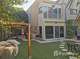 4 침실 Contemporary Style에서 판매하는 빌라, Al Reef Villas, Al Reef