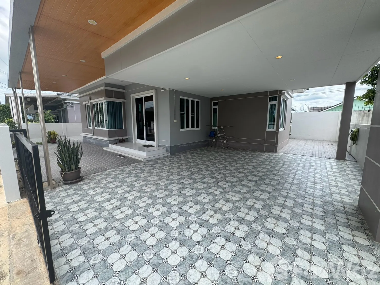 3 Bedroom House for rent at La Vallee Le Vana — photo 1