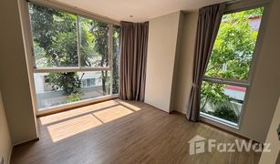 曼谷 Khlong Toei Nuea Q Prasarnmit 2 卧室 公寓 售 