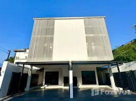 บ้านเดี่ยว 6 ห้องนอน ให้เช่า ในทำเล คลองเจ้าคุณสิงห์, กรุงเทพมหานคร, คลองเจ้าคุณสิงห์, วังทองหลาง