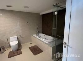 3 спален Кондо на продажу в Nusa State Tower Condominium, Si Lom, Банг Рак