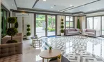 Reception / Lobby Area at Arcadia Center Suites