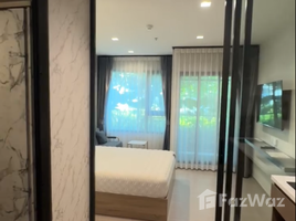 1 спален Кондо в аренду в Life Sathorn Sierra, Talat Phlu