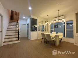 บ้านเดี่ยว 5 ห้องนอน ให้เช่า ในโครงการ โกลเด้น วิลเลจ อ่อนนุช-พัฒนาการ, ประเวศ, ประเวศ, กรุงเทพมหานคร