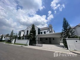 5 Bedroom Villa for sale at Nantawan Rama 9 - New Krungthepkretha, Saphan Sung