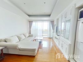 3 спален Кондо в аренду в Newton Tower, Khlong Toei