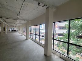 พื้นที่ค้าปลีก ให้เช่า ในโครงการ อาคาร บีบี, คลองเตยเหนือ