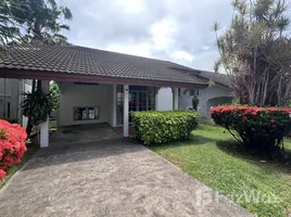 3 Schlafzimmer Villa zu vermieten im Nai Harn Villa, Rawai