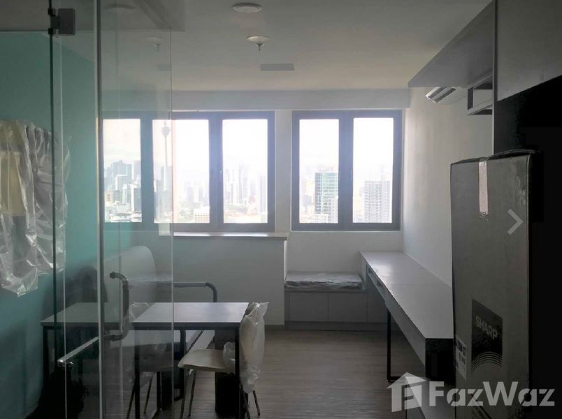 Property with Lake View for Rent near Lucky Chinatown Mall, Binondo