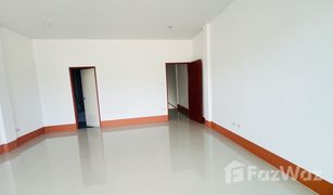 2 Bedrooms Shophouse for sale in Choeng Thale, Phuket 