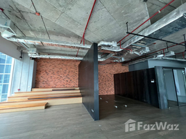 400 m² Office for rent at S-METRO, Khlong Tan Nuea