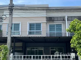 2 Bedroom Townhouse for sale at Novo Ville Lumlukka Klong 2, Khu Khot, Lam Luk Ka