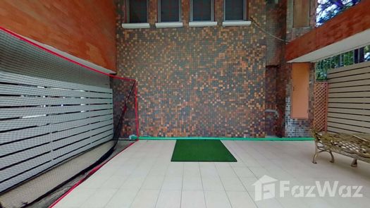 Vista en 3D of the Outdoor Putting Green at T.P.J. Condo