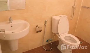 3 Bedrooms Townhouse for sale in Bang Phongphang, Bangkok 